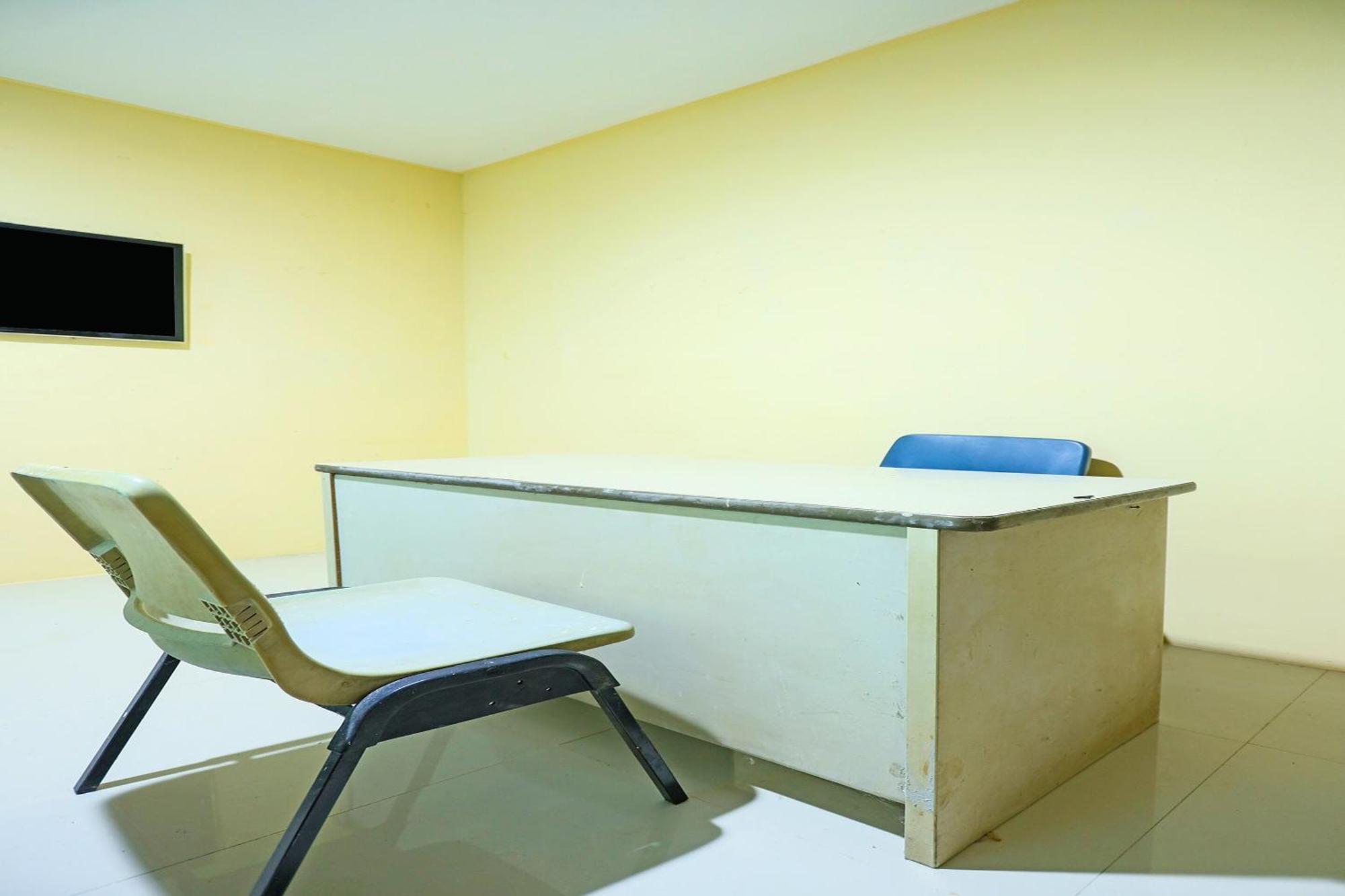 Spot On 91343 Kartika Guest House Syariahnearpantai Stres Jodoh  外观 照片