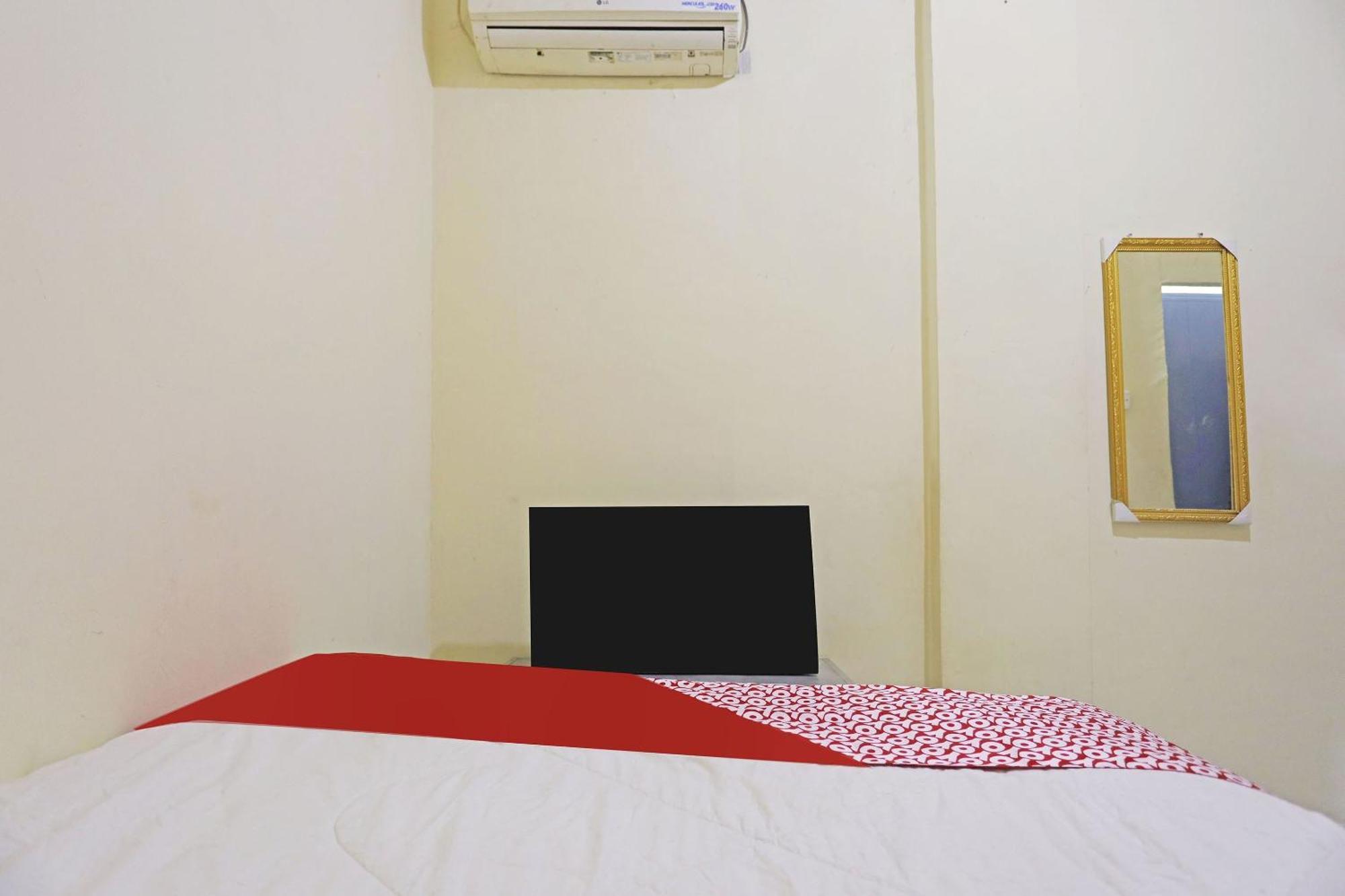 Spot On 91343 Kartika Guest House Syariahnearpantai Stres Jodoh  外观 照片